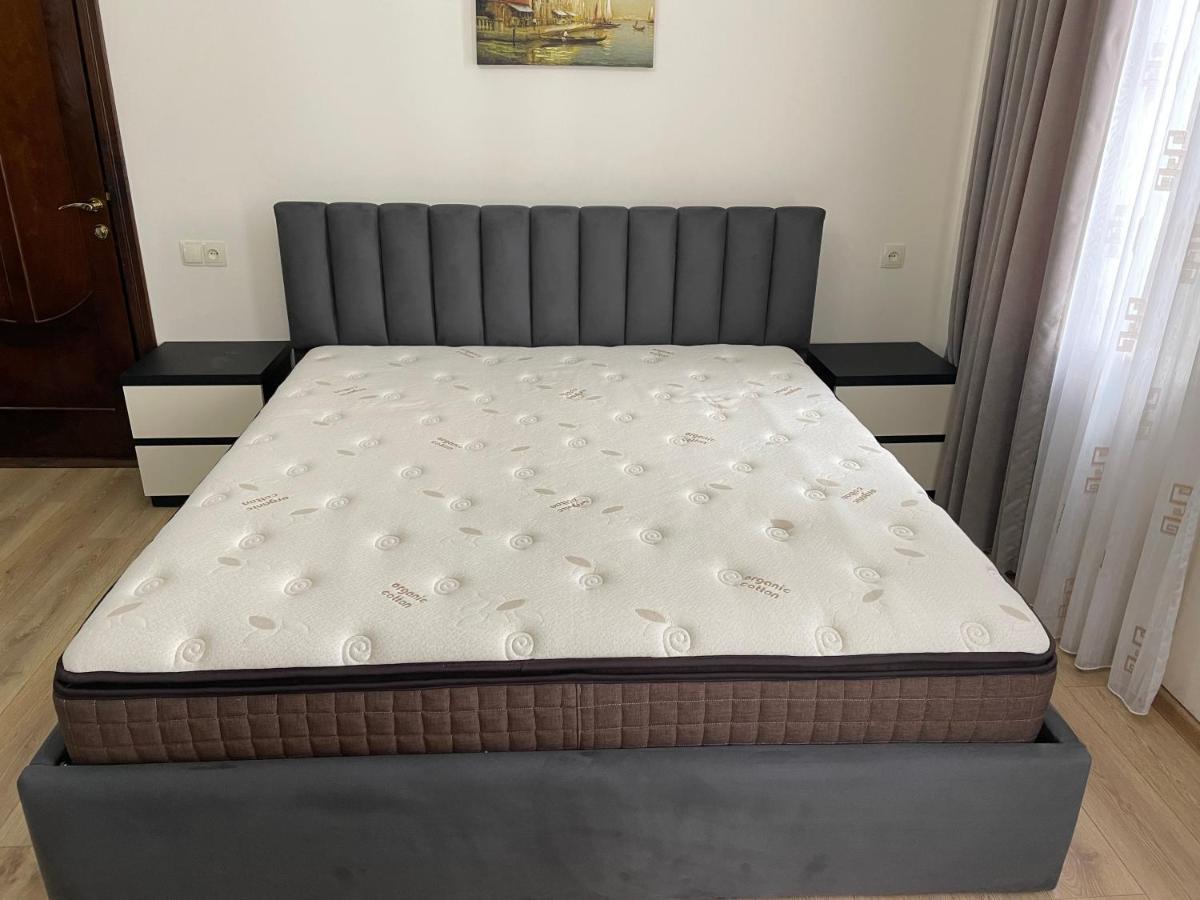 Temo Guest House 10 Batumi Eksteriør billede